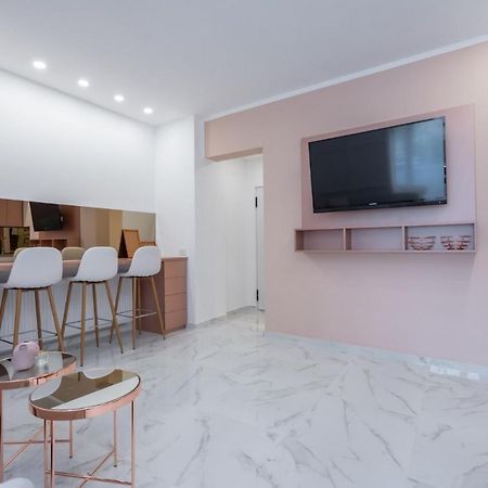 Fantastic City Center Apartment Boekarest Buitenkant foto
